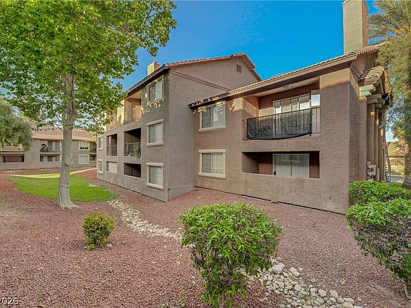 4th image of 2750 S Durango Dr APT 1152