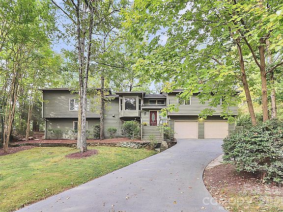 4th image of 16 Woodvine Ln