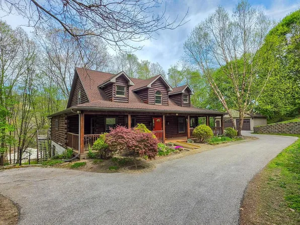 11311 Wildberry Ct, Glen Rock, PA 17327