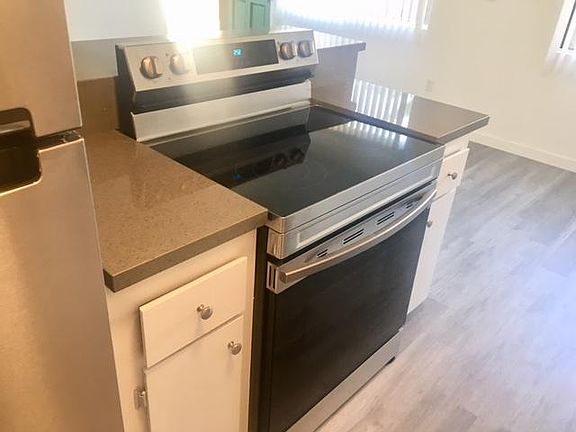 5th image of 761 Coronado Ave #2