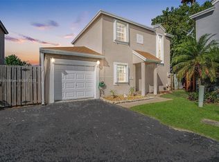 9234 SW 148th Ct, Miami, FL 33196