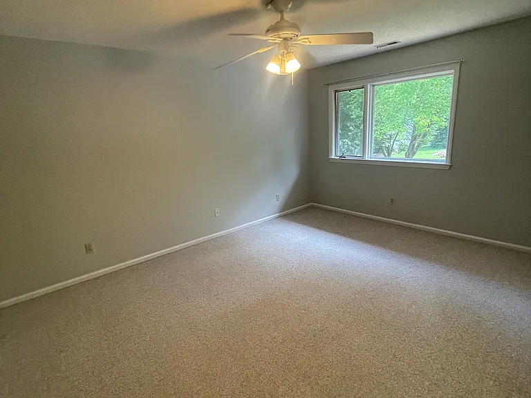 4314 Hunters Club Dr — Photo 4