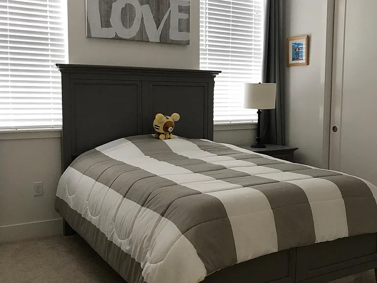 bedroom2
