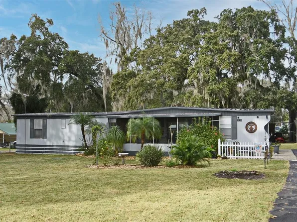 28935 Hubbard St, Leesburg, FL 34748