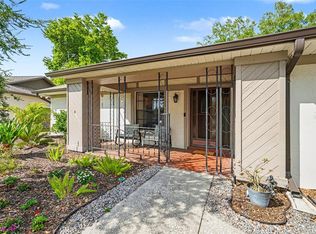 809 Rollingwood Ln, Valrico, FL 33594