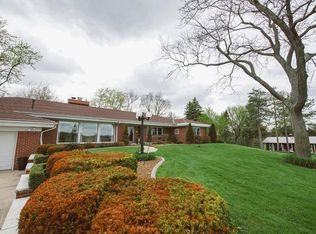 7190 Maple Ln, Hartford, WI 53027