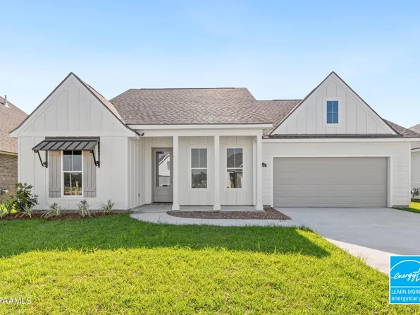 311 Gun Runner Dr, Carencro, LA 70520