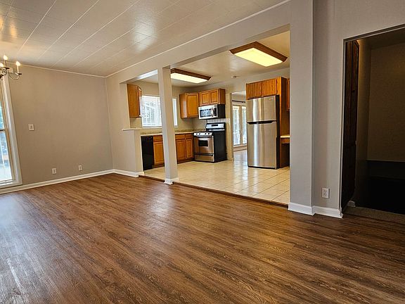 2nd image of 10841 Mildred Dr