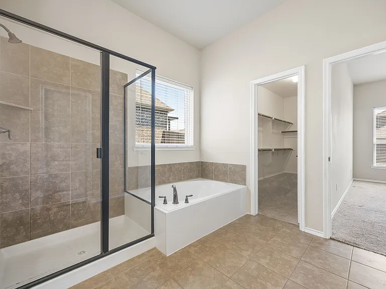 1445 Bateman Ln — Photo 31