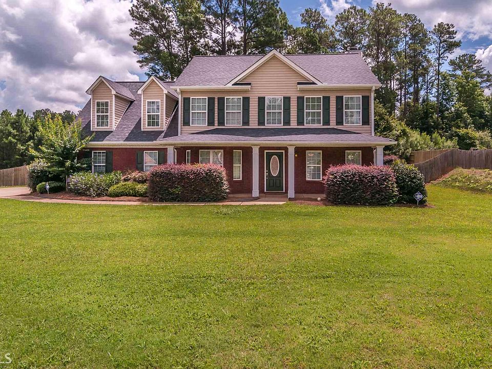 1st image of 104 Nettie Ln