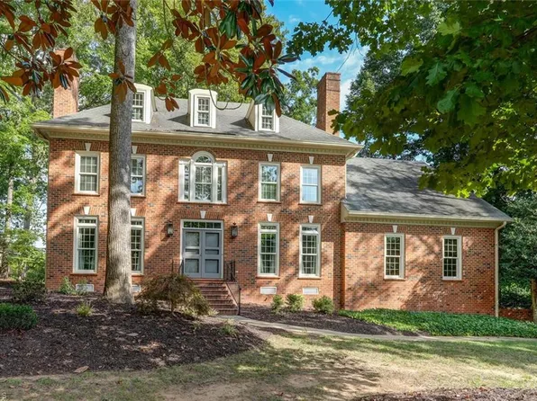 1701 S Park Dr, Reidsville, NC 27320