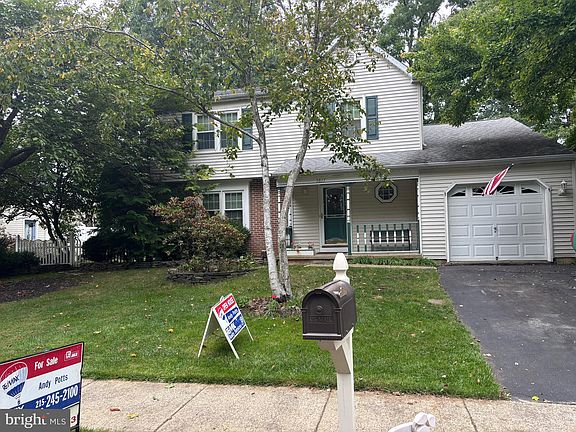2nd image of 5817 Cricket Ln