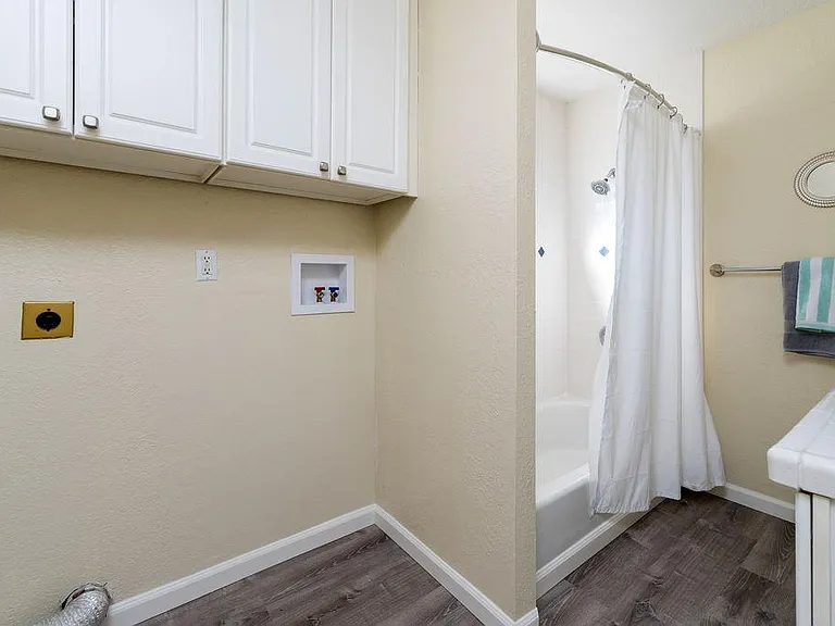 35523 Cleremont Dr — Photo 13