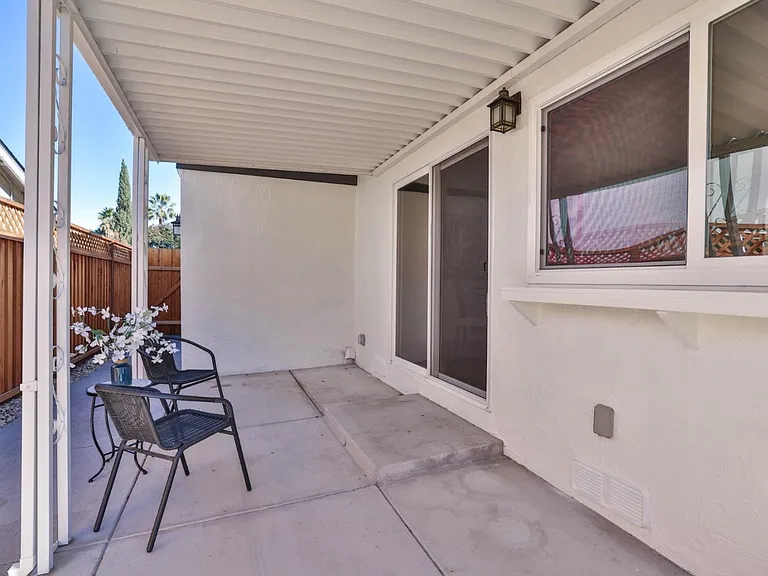 310 Curie Dr — Photo 15