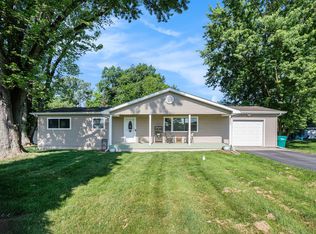 692 N Calumet Ave, Valparaiso, IN 46383