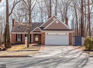 9129 Beachway Ln, Springfield, VA 22153