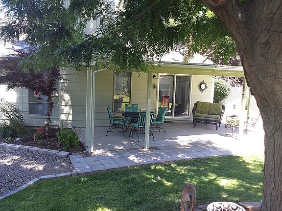 3rd image of 4011 Laurel Dr