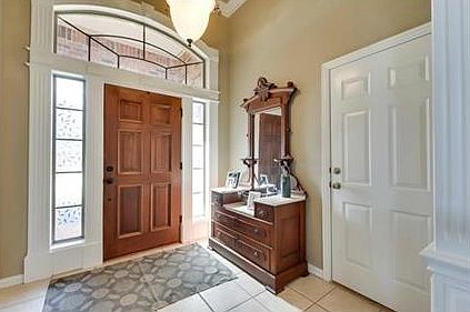 2nd image of 8300 Havenwood Dr