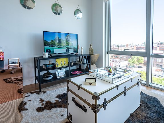 2nd image of 211 McGuinness Blvd APT 817