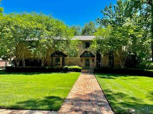 108 Oak Alley Dr, Houma, LA 70360
