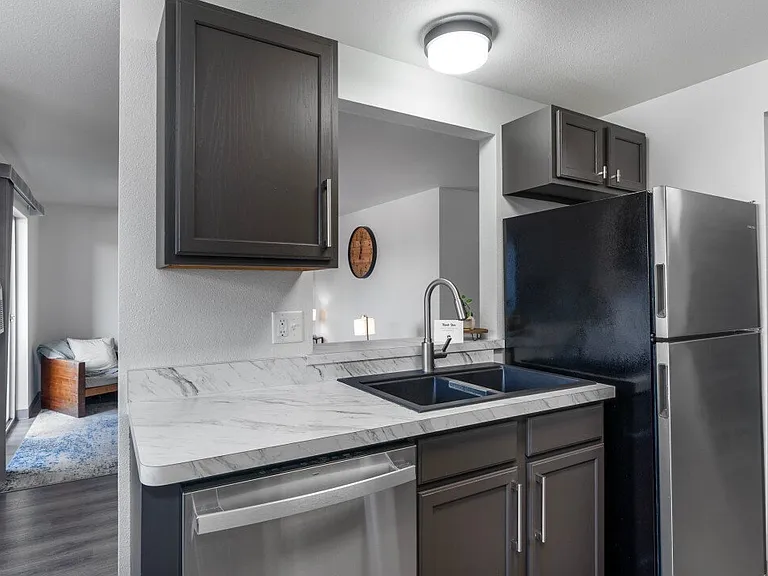 1430 3rd Ave E #4 — Photo 9