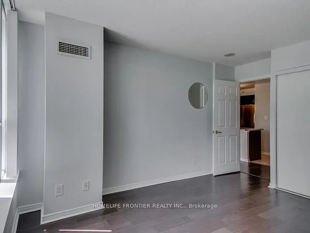 4850 Glen Erin Dr #105 — Photo 7