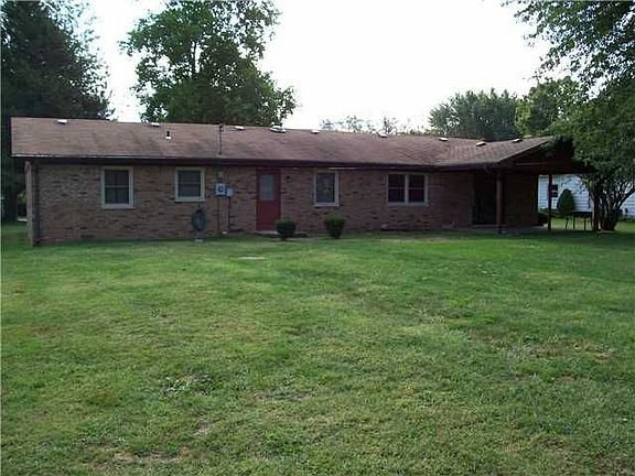 2nd image of 2819 S Stanley Dr