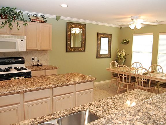 4th image of 3727 Autumn Knoll Cir