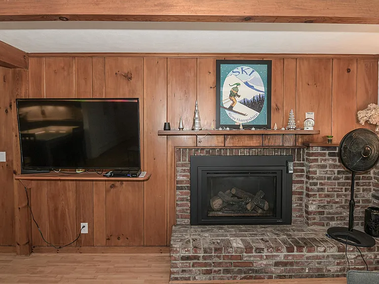216 Mechanic St #A — Photo 34