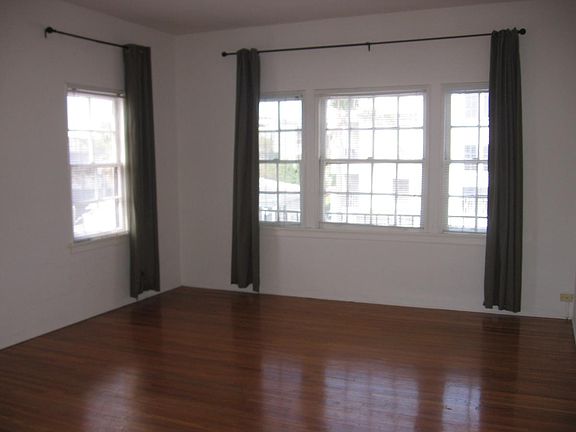 3rd image of 4185 1/2 5th Ave