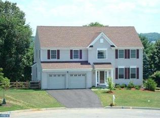 517 Enfield Dr, Coatesville, PA 19320