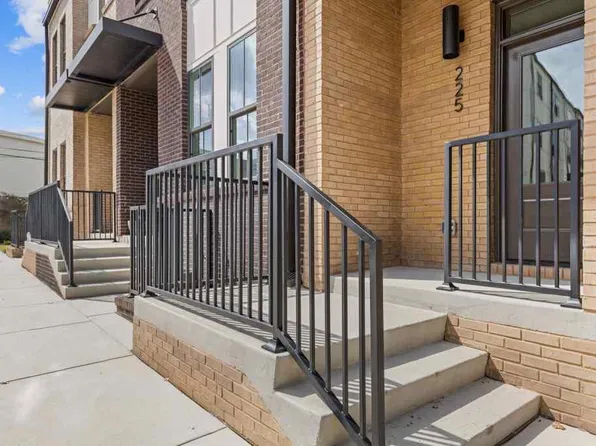 225 New St #21, Decatur, GA 30030