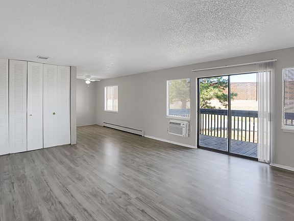 3rd image of 14155 E Montview Blvd #558f35eb8