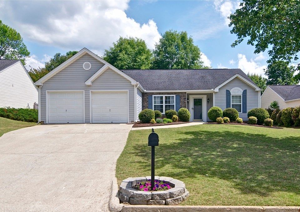 1st image of 143 River Marsh Ln