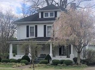 529 W North St, Grayville, IL 62844