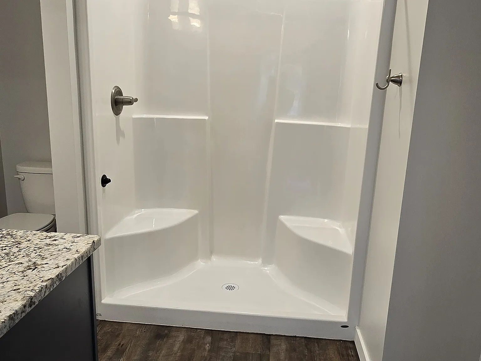 3 bed, $1,845 — Photo 4