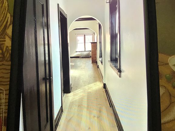 4th image of 2412 N California Ave Unit 1