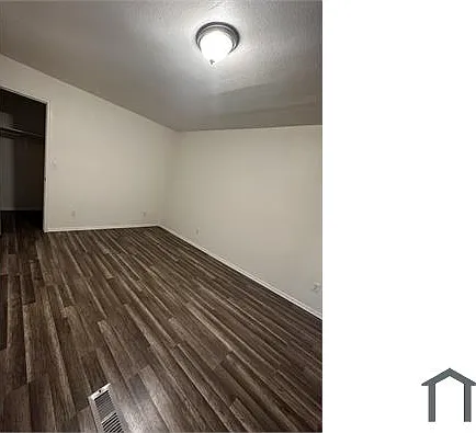 1428 Corfield Ln SW — Photo 2