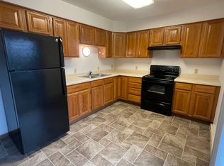 210 Howard St #4, Poynette, WI 53955