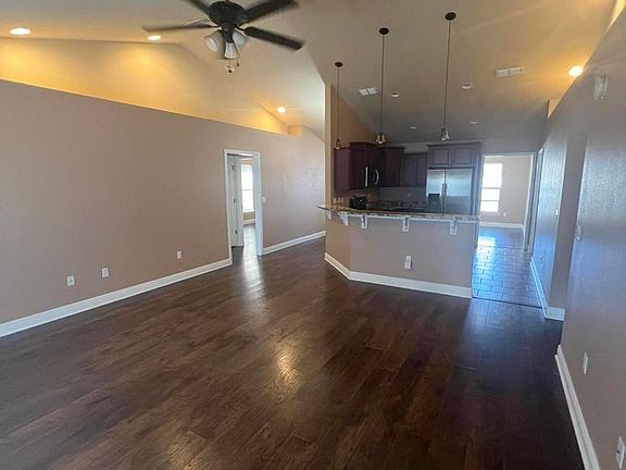 5th image of 14912 Camp Ln
