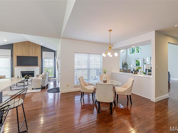 5th image of 11 Orchard Trace Ln
