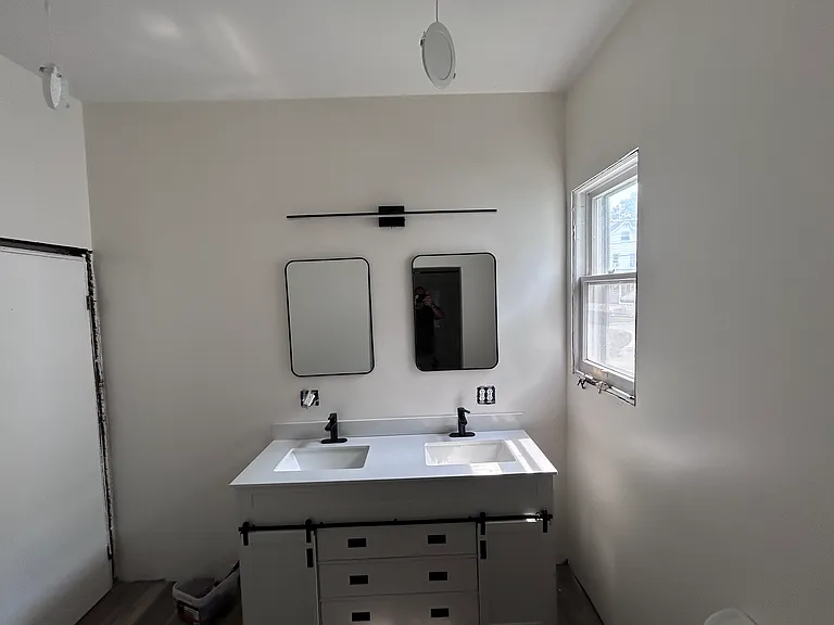 1295 Reynolds Ave #1 — Photo 4