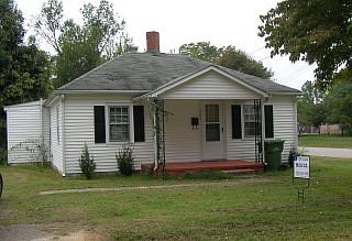 1st image of 301 Chockoyotte St