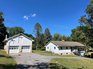 50 Green Valley Rd, Sinking Spring, PA 19608