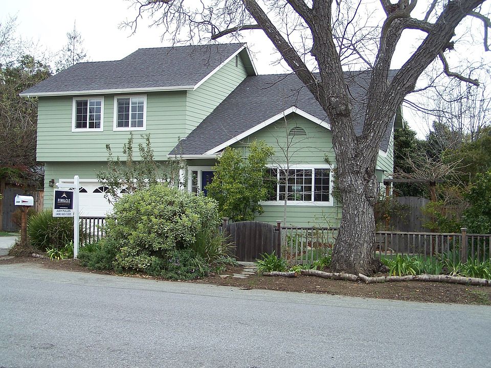 Custom 12-year old home on the border of Los Gatos