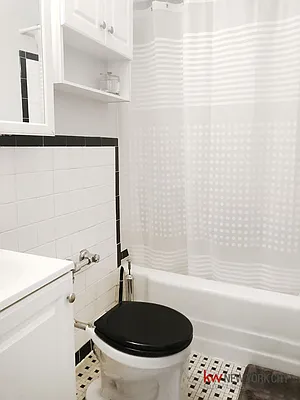 Rented by Keller Williams NYC | media 3