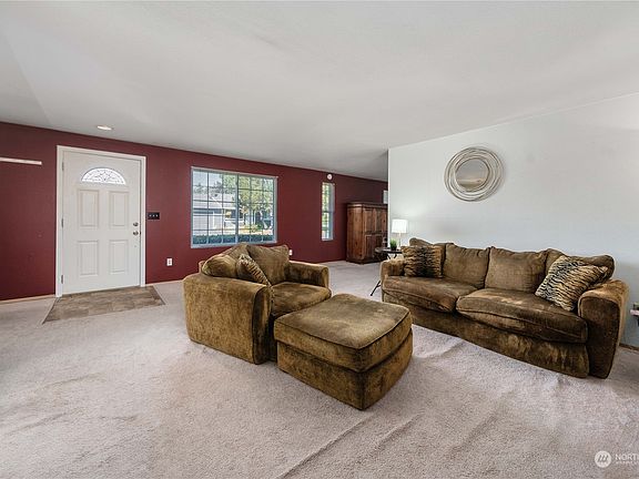 4th image of 25906 143rd Avenue SE