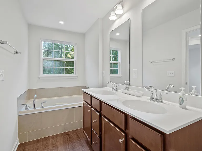 859 Romeria Dr — Photo 24