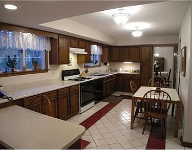 5th image of 4361 Mt Royal Blvd
