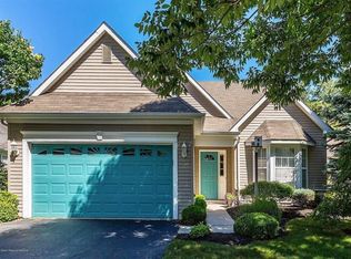 24 Sandhurst Rd, Lakewood, NJ 08701